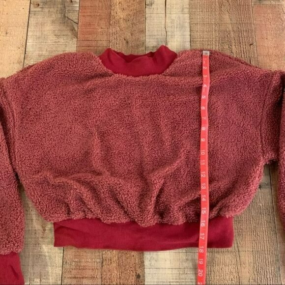 Fabletics womens size small red soft teddy bear pullover sweatshirt - Picture 3 of 8